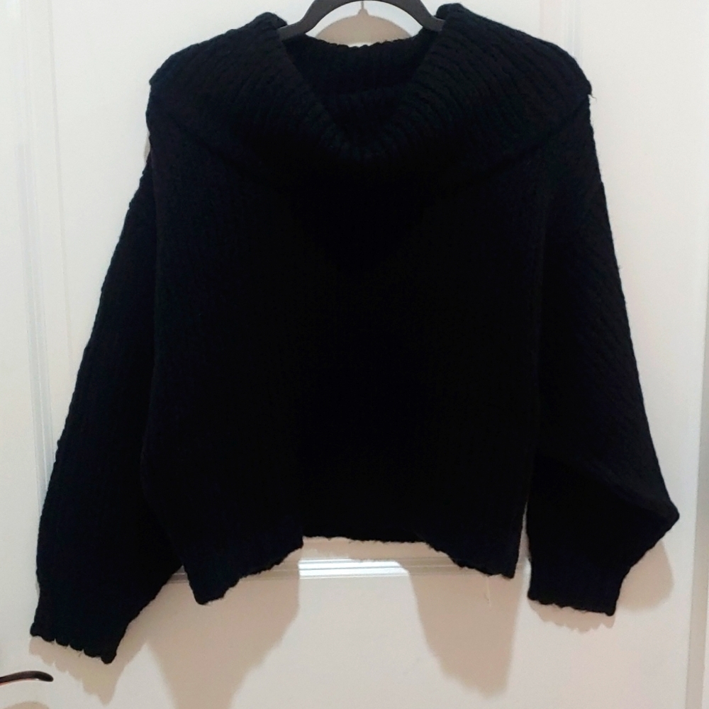 NWT Anthropologie Calla Sweater